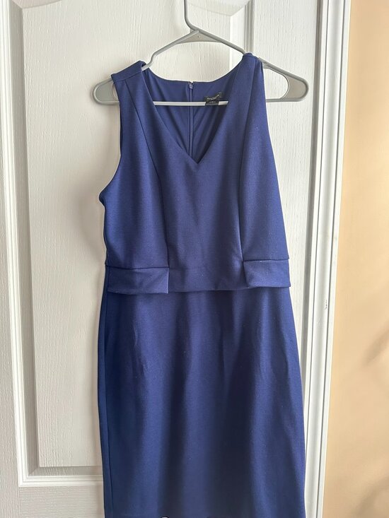 Ann Taylor Factory Dresses & Skirts - Ann Taylor Factory Navy Blue Sleeveless Dress Size 8